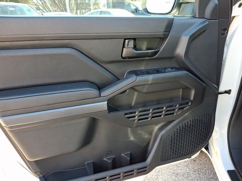 New 2026 Toyota Tacoma SR5 image 8