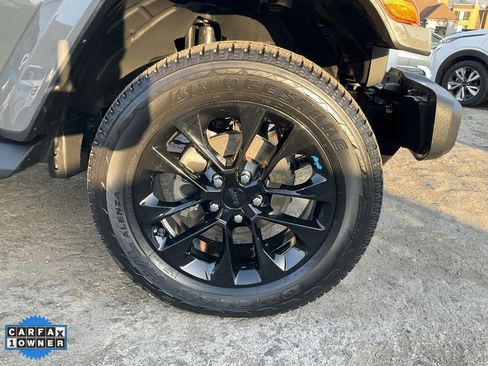 Used 2022 Jeep Wrangler Unlimited Sahara w/ Cold Weather Group image 72