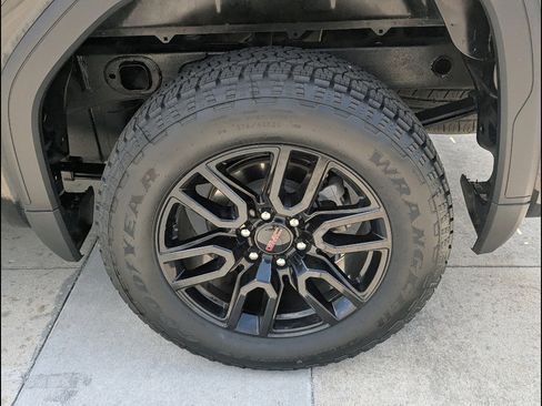 Used 2024 GMC Sierra 1500 Pro w/ Graphite Edition AWD/4WD image 14