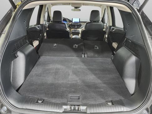 Used 2020 Ford Escape Titanium FWD image 33
