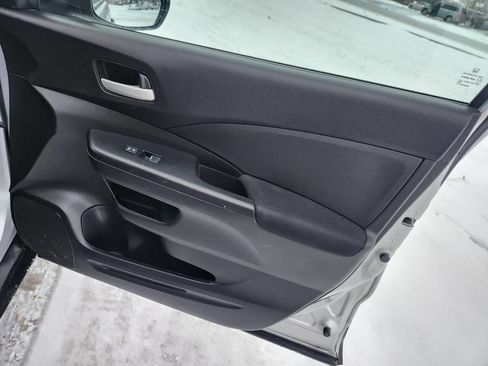 Used 2015 Honda CR-V LX image 18