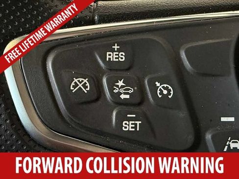 Used 2024 Chevrolet Malibu LT FWD image 12