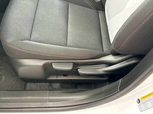 New 2026 Chevrolet Trax RS w/ Sunroof Package FWD image 19
