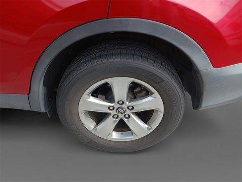 Used 2015 Toyota RAV4 XLE image 8