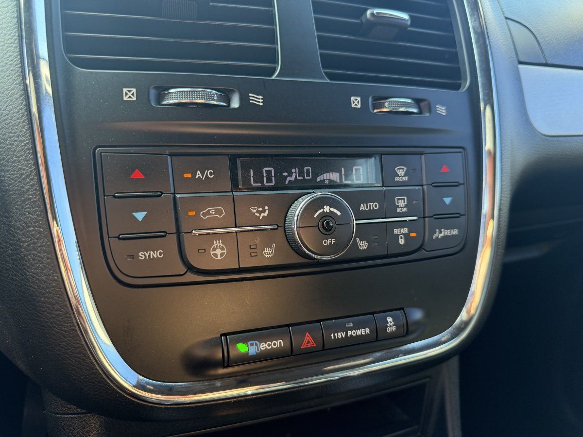 Used 2019 Dodge Grand Caravan GT FWD image 23