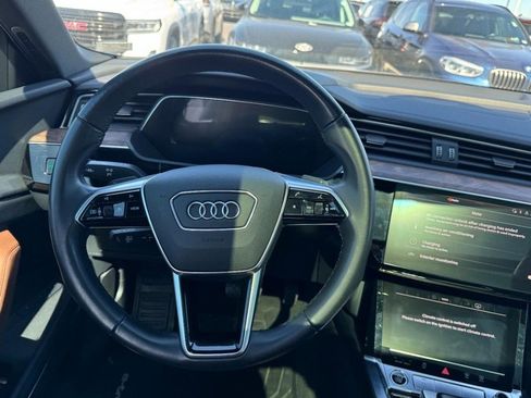 Used 2022 Audi e-tron Premium Plus w/ Premium Plus Package image 12