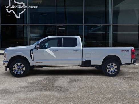 New 2026 Ford F350 4x4 Crew Cab Super Duty image 2