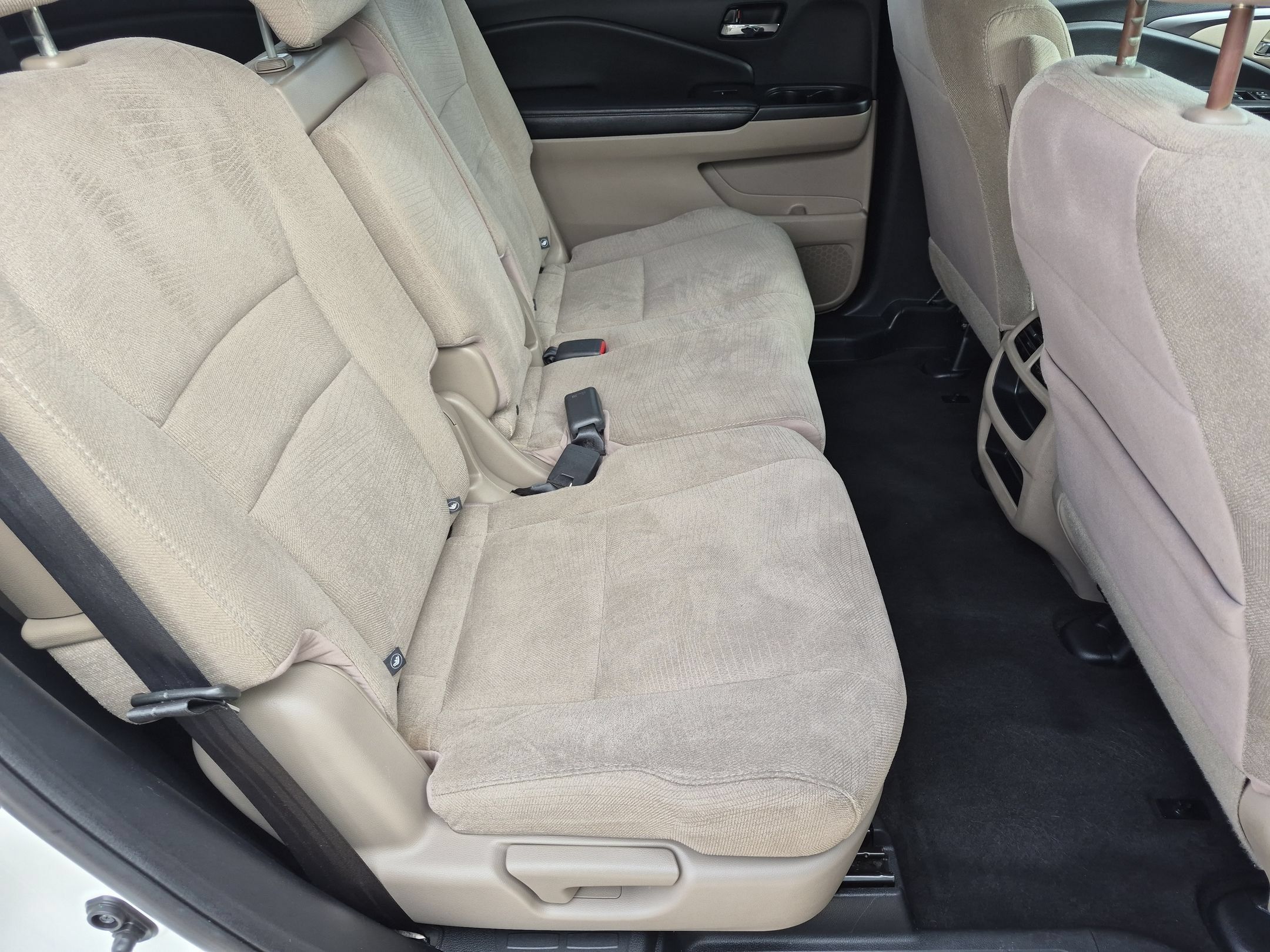 Used 2016 Honda Pilot LX image 28
