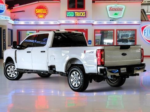 Used 2024 Ford F250 XLT w/ FX4 Off-Road Package AWD/4WD image 4