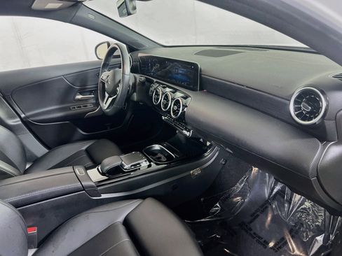 Used 2019 Mercedes-Benz A 220 4MATIC image 28