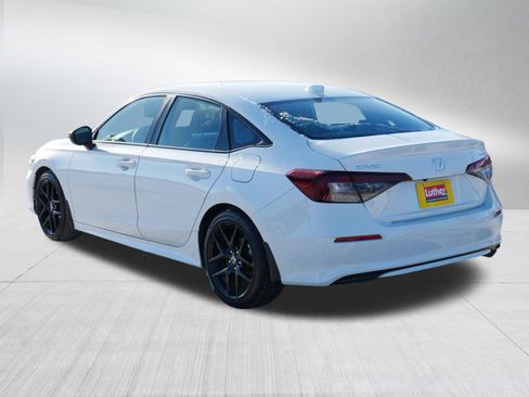 Used 2025 Honda Civic Sport image 5