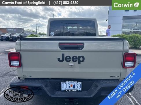 Used 2022 Jeep Gladiator Sport image 6
