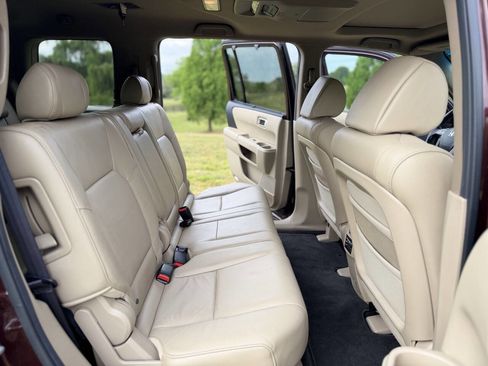 Used 2010 Honda Pilot Touring image 29
