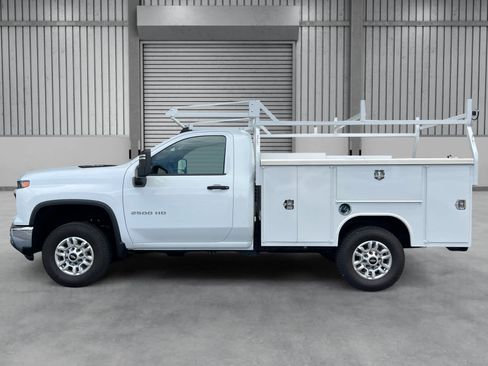 New 2026 Chevrolet Silverado 2500 W/T w/ WT Convenience Package RWD image 2