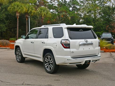 Used 2017 Toyota 4Runner Limited image 4