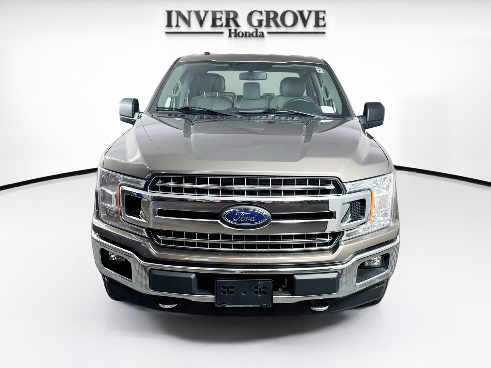 Used 2018 Ford F150 XLT w/ Equipment Group 302A Luxury AWD/4WD image 2