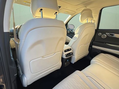 Used 2023 Genesis GV80 2.5T w/ Prestige 20" Package image 22