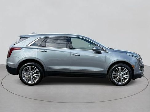 Certified 2024 Cadillac XT5 Premium Luxury FWD image 4