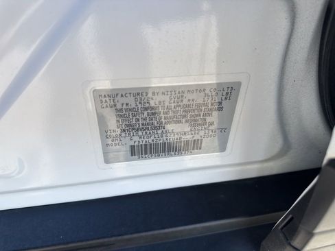 Used 2024 Nissan Kicks S image 31