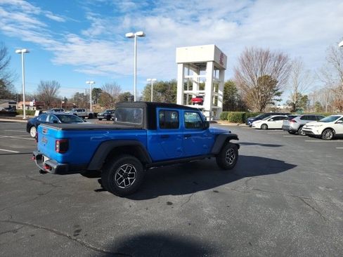 Used 2024 Jeep Gladiator Rubicon w/ Technology Group image 7