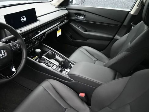 New 2025 Honda Accord EX-L image 18