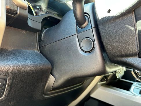 Used 2016 Ford F150 Lariat w/ Equipment Group 502A Luxury image 15