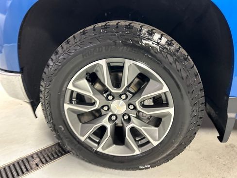 Used 2023 Chevrolet Silverado 1500 LT w/ All Star Edition Plus AWD/4WD image 9