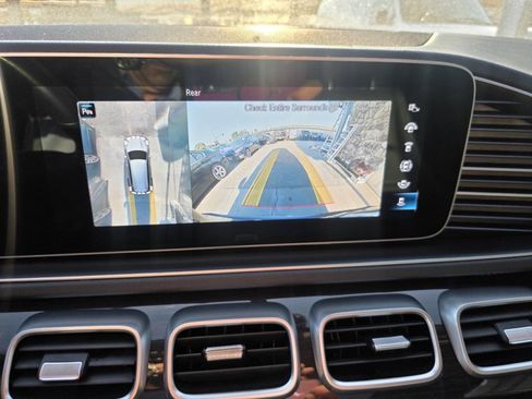 Used 2020 Mercedes-Benz GLS 450 4MATIC image 21