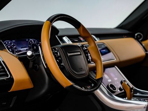 Used 2020 Land Rover Range Rover Sport SVR image 44