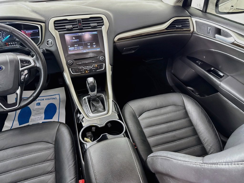 Used 2016 Ford Fusion SE w/ Equipment Group 202A AWD/4WD image 30