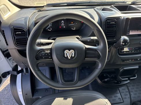 Used 2025 RAM ProMaster 2500 image 18