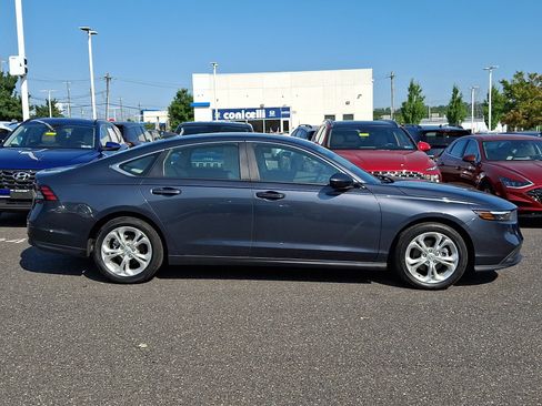 Certified 2023 Honda Accord LX image 7