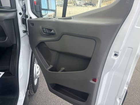 New 2026 Ford Transit 250 148 Medium Roof Extended AWD image 21
