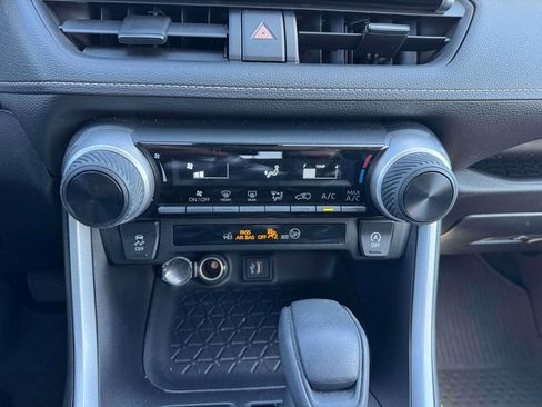 Used 2023 Toyota RAV4 LE image 31