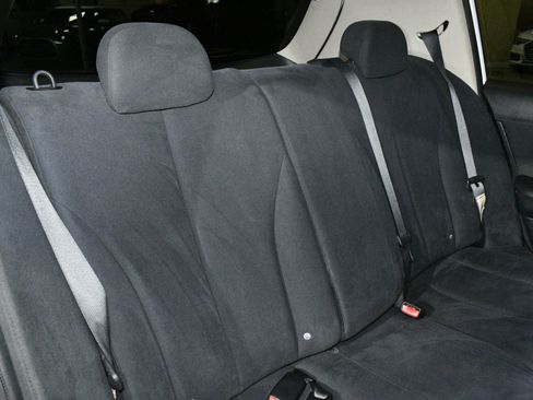 Used 2009 Nissan Versa 1.8 S w/ PWR Pkg image 18