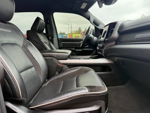Used 2024 RAM 1500 Laramie AWD/4WD image 13