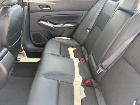 Used 2024 Nissan Altima 2.5 SR FWD image 24