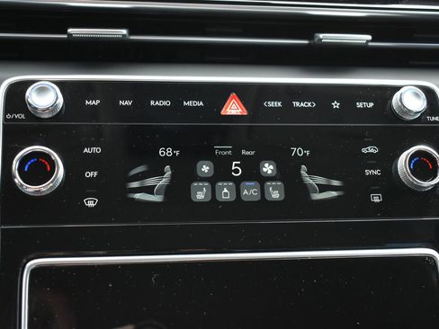 Used 2026 Genesis GV80 2.5T AWD/4WD image 30