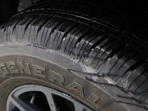 Used 2019 GMC Sierra 1500 Elevation w/ Elevation Value Package image 20