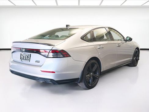 Used 2023 Honda Accord Sport image 4
