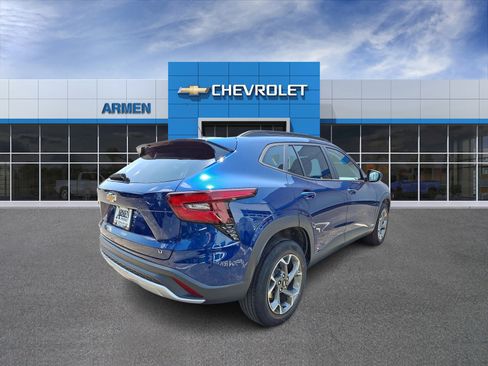 Certified 2024 Chevrolet Trax LT w/ Driver Confidence Package FWD image 5