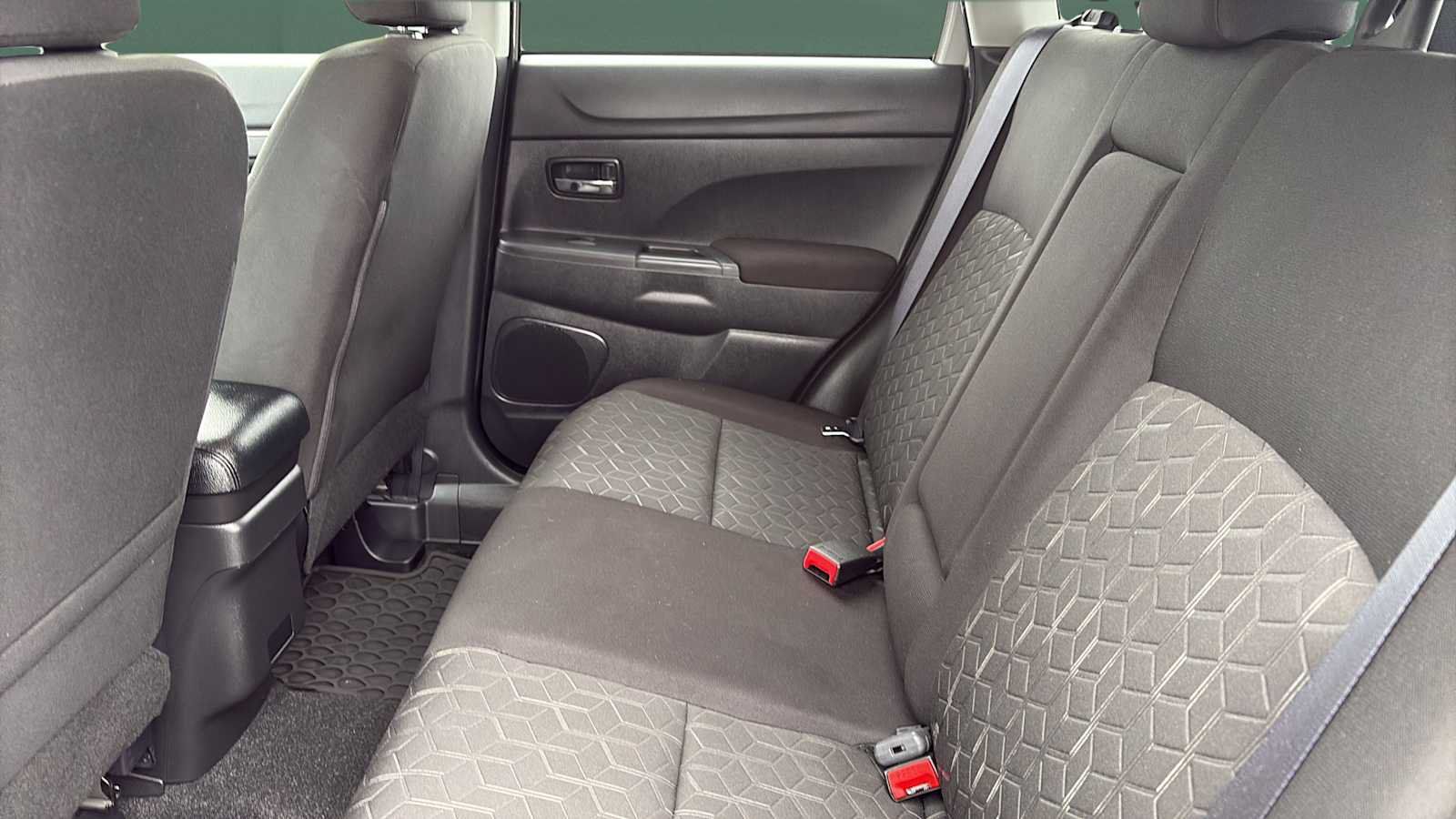 Used 2026 Mitsubishi Outlander Sport ES AWD/4WD image 17