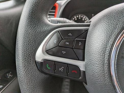 Used 2020 Jeep Renegade Sport image 29