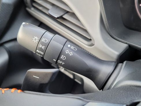 Certified 2025 Subaru Crosstrek 2.5i Limited w/ Crosstrek Mirror Package AWD/4WD image 30