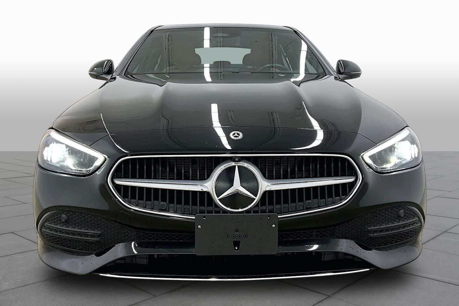 Used 2023 Mercedes-Benz C 300 4MATIC Sedan image 4