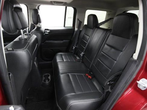 Used 2017 Jeep Patriot High Altitude image 12