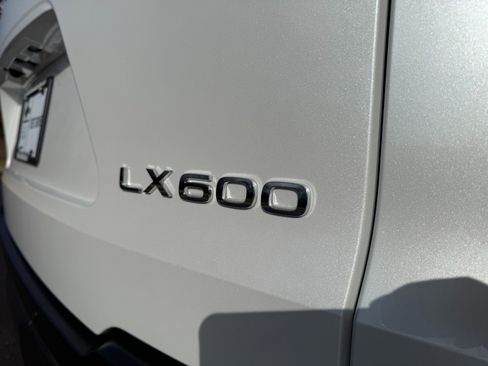 Used 2023 Lexus LX 600 4WD w/ Luxury Package image 52