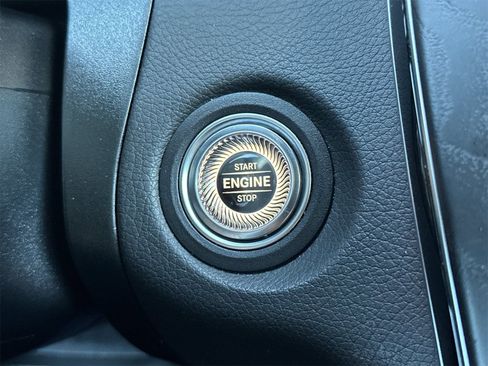 Certified 2022 Mercedes-Benz GLC 300 image 25