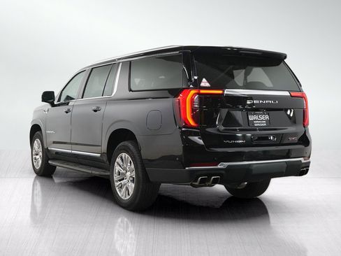 Used 2025 GMC Yukon XL Denali AWD/4WD image 4