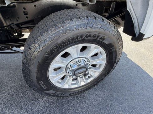Used 2022 Ford F250 XL w/ STX Appearance Package AWD/4WD image 11